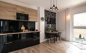 Heron - 77 Apartments Wigury - Dostęp na KOD - Parking - Smaczna Kawa - Centrum - Blisko Piotrkowska - Galeria - Widok na miasto - Klimatyzacja - 7 piętro - FV